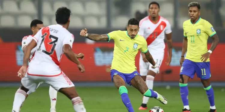 Brasil enfrenta seleção peruana em Brasília pelas Eliminatórias