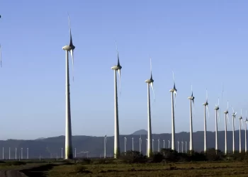Estudo aponta transição energética sem expandir exploração do petróleo