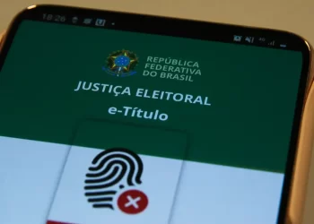 Eleitor precisa baixar e-Título até hoje