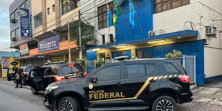 Operação da Polícia Federal apura crimes contra o sistema financeiro