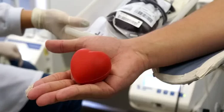 Hospitais federais do RJ fazem campanha para aumentar doação de sangue
