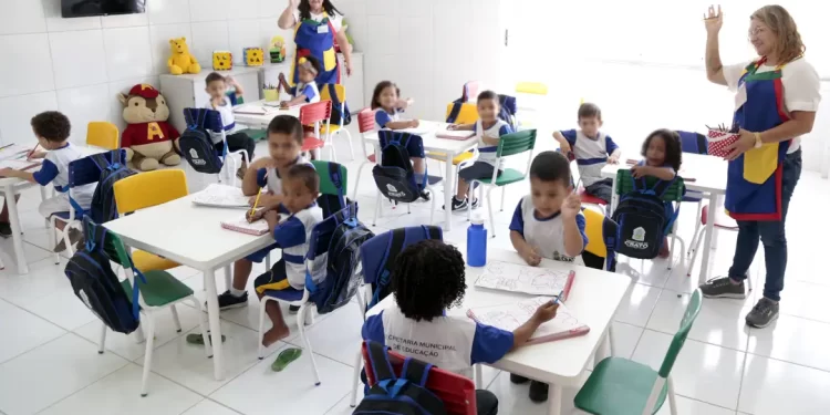 Duas em cada cinco crianças vulneráveis estão matriculadas em creches