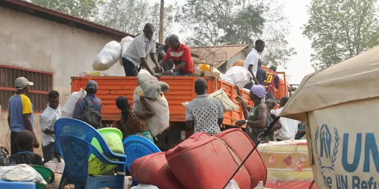 Desastres climáticos causaram 220 milhões de deslocamentos em 10 anos