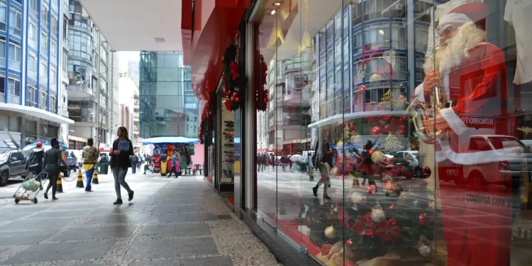 Natal deste ano deve movimentar R$ 69,75 bilhões no varejo, diz CNC