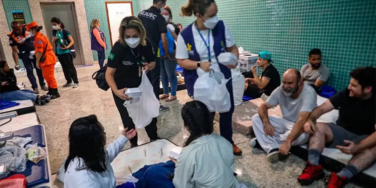 Voo da FAB com brasileiros deportados dos EUA chega a Minas Gerais