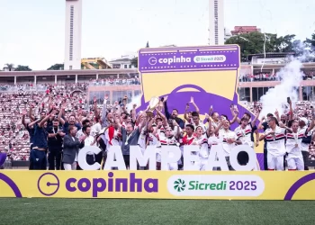 São Paulo vira sobre o Corinthians e é pentacampeão da Copinha