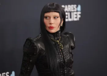Paes confirma show de Lady Gaga no Rio no dia 3 de maio