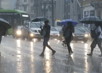 Defesa Civil alerta para chuvas fortes em São Paulo