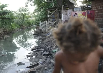 Falta de saneamento provocou mais de 340 mil internações em 2024
