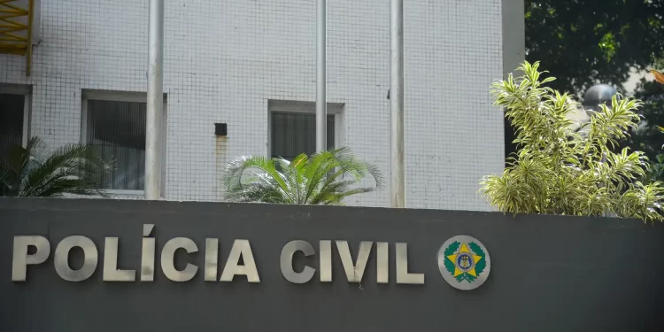 Polícia Civil prende 448 foragidos por roubo, latrocínio e receptação