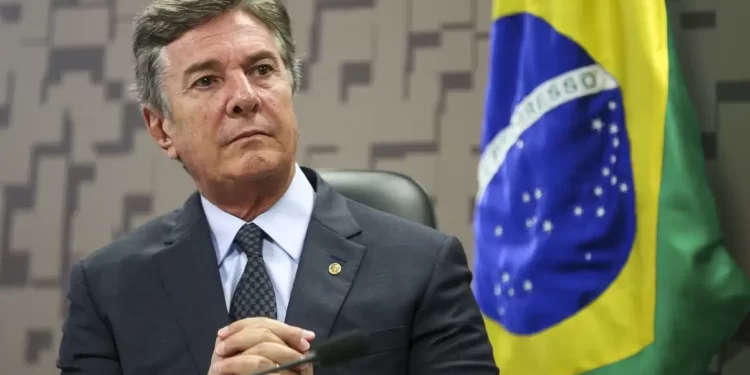 Moraes manda prender ex-presidente Fernando Collor