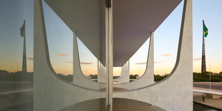 Lula sanciona Orçamento de 2025 com dois pequenos vetos