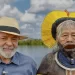 Raoni recebe medalha de Lula e alerta sobre exploração de petróleo