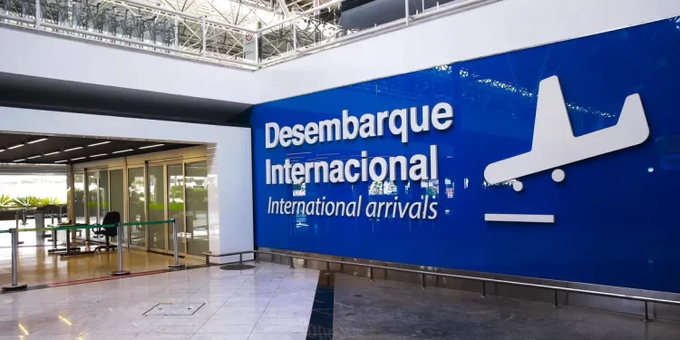 Brasil começa a exigir visto para EUA, Canadá e Austrália nesta quinta