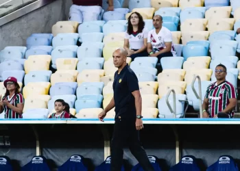 Sport demite técnico português após perder para o Fluminense