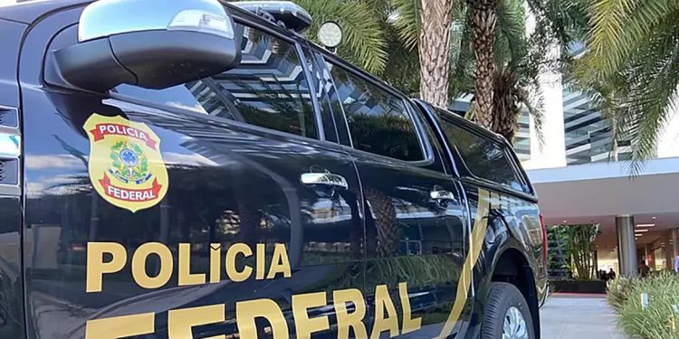 Polícia Federal combate grupo que envia drogas para Europa em aviões