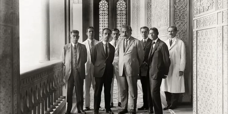 Há 100 anos, Albert Einstein chegava ao Brasil em visita científica
