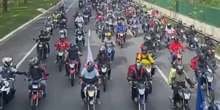 SP: motofretistas fazem ato contra “pejotização” no Dia do Trabalhador