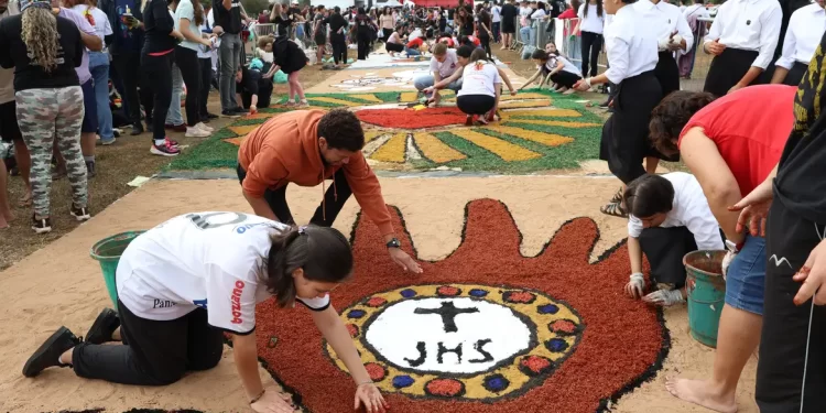 Tapetes de Corpus Christi do DF trazem memórias até além da fé