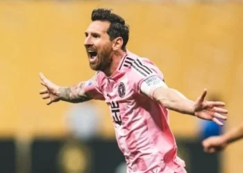 Messi se aproxima de Pelé em lista de artilheiros de gol de falta