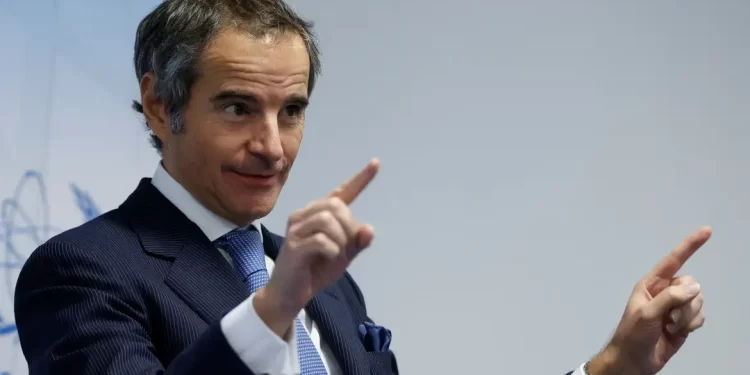 Chefe da AIEA diz que não tem prova de armas nucleares do Irã