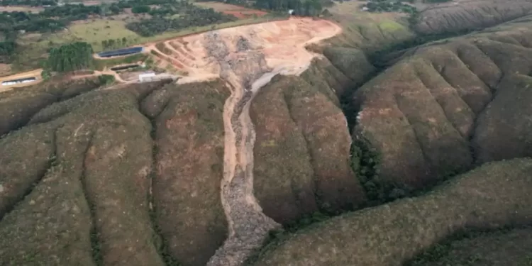 Goiás dá 2 dias para aterro apresentar plano de recolhimento de lixo