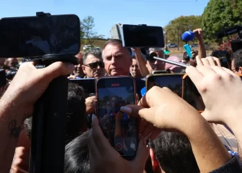 “Suprema humilhação”, diz Bolsonaro sobre tornozeleira eletrônica