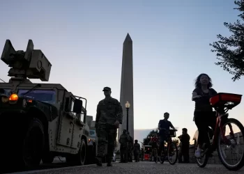 Guarda Nacional chega a Washington DC; prefeita denuncia autoritarismo