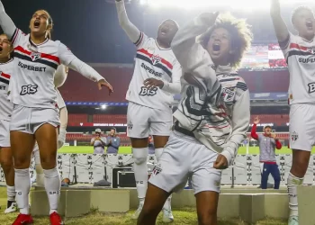 São Paulo bate Ferroviária e avança à semi do Brasileirão Feminino