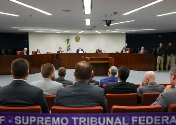 Ao vivo: STF retoma julgamento de Bolsonaro; Dino é o segundo a votar