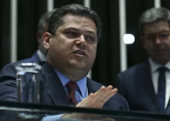 Ministros do STF advertem que anistia será declarada inconstitucional