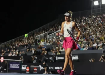 Bia Haddad vence confronto brasileiro nas oitavas do SP Open