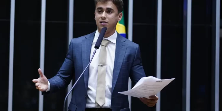 Justiça aumenta indenização que Nikolas terá de pagar a Felipe Neto