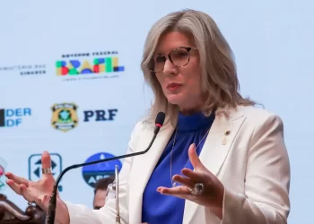 Brasil tem desafio de implantar plano de redução de mortes no trânsito