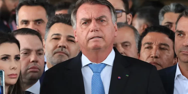 Trama golpista: STF inicia julgamento de Bolsonaro e mais sete aliados