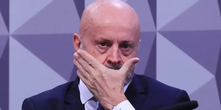 Mendonça vota para manter prisão de suspeitos por fraude no INSS