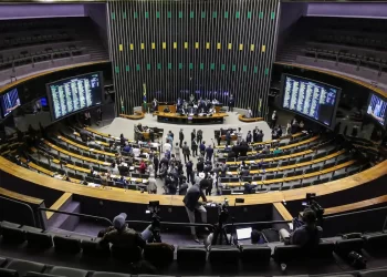 Delegados da PF alertam sobre riscos da PEC da Blindagem