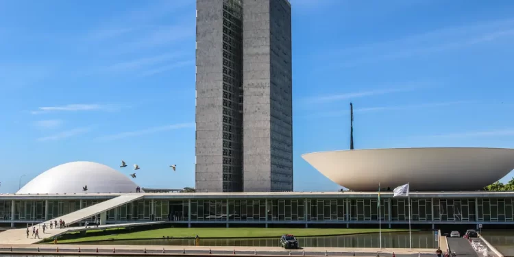 Advogado diz que houve conivência de servidores com fraudes do INSS