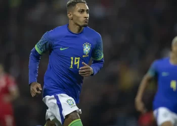 Seleção encara Chile e se despede da torcida brasileira no Maracanã