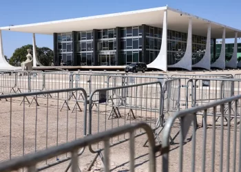 Ao vivo: acompanhe o 1° dia de julgamento de Bolsonaro no STF