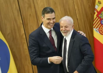 Lula conversa com presidente espanhol sobre Mercosul-UE e guerra
