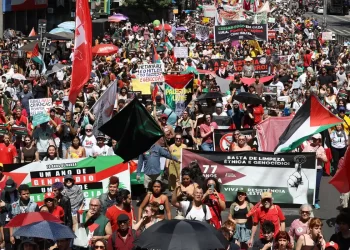 Ato pede libertação de ativistas de flotilha e medidas duras do Brasil