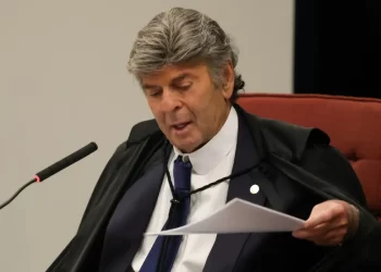 Fux pede para participar de próximos julgamentos da trama golpista