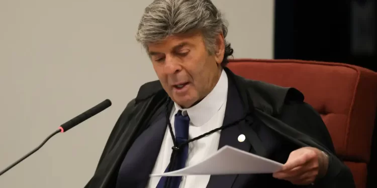 Fux pede para participar de próximos julgamentos da trama golpista