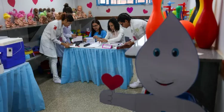 Brasil lidera desinformação sobre vacina na América Latina, diz estudo