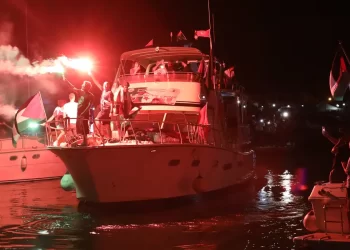 Lula diz que Israel viola leis ao interceptar flotilha com brasileiros