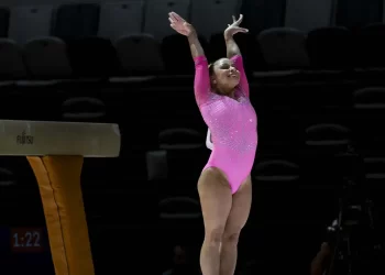 Brasil se despede do Mundial de Ginástica Artística sem medalhas