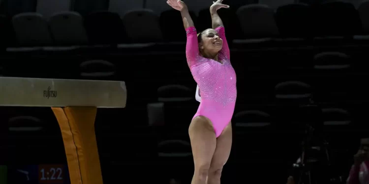 Brasil se despede do Mundial de Ginástica Artística sem medalhas