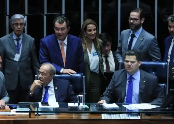 Senado aprova projeto que proíbe empréstimo consignado não autorizado