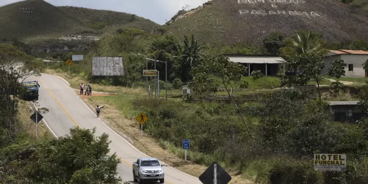 Justiça suspende emissão de títulos em terras de fronteira